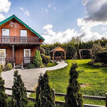 Domki U Strazaka Obiekt Caloroczny Solina  Exteriör bild