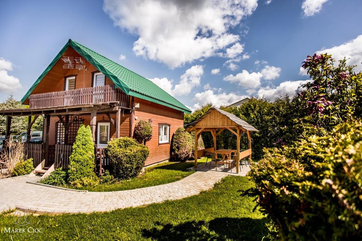 Domki U Strazaka Obiekt Caloroczny Solina  Exteriör bild